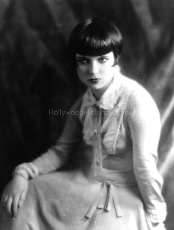 Louise Brooks 1925 2 .jpg